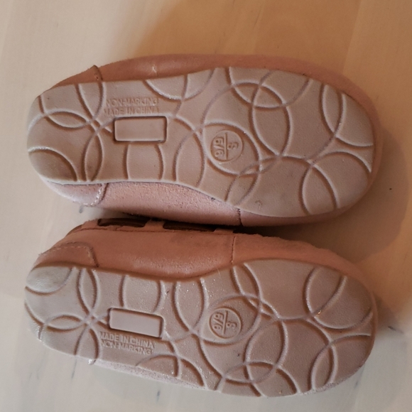 Fuzzy moccasins house shoes - Picture 7 of 8